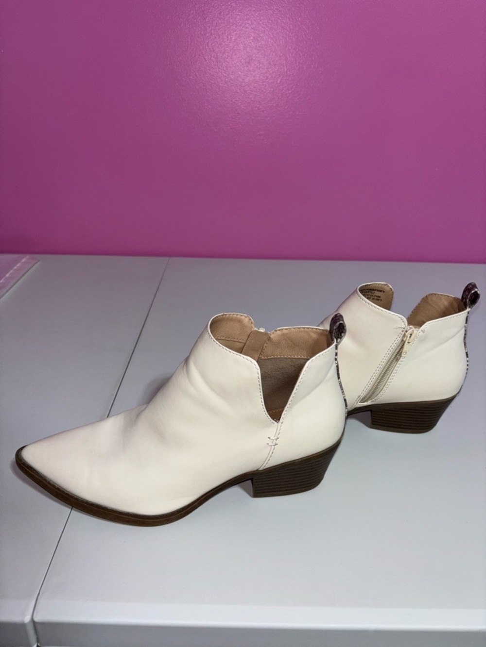 Time and Tru White Pointed Ankle Booties with Side Zip - Picture 9 of 9